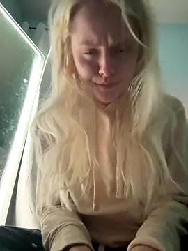 sluttypumpkin online show from 09/19/25, 03:08