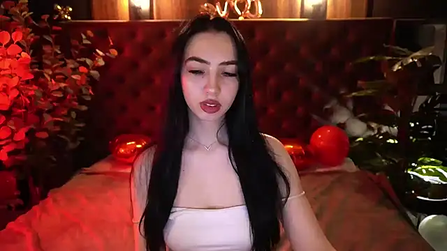 WildKittenX  online show from 02/15/26, 06:43