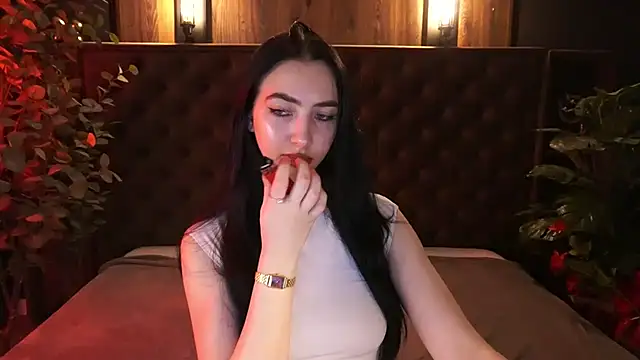 WildKittenX  online show from 04/01/26, 05:41