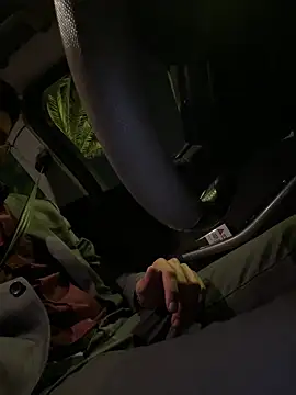 YJeromZCoxk online show from 03/18/25, 12:27