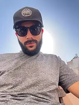 YJeromZCoxk online show from 11/22/25, 10:25