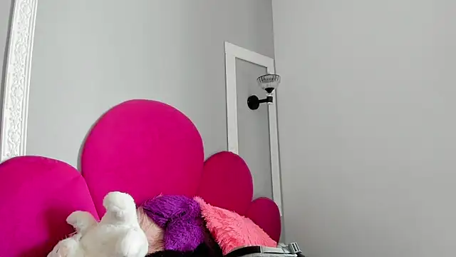 Bonniie 22 online show from 02/12/26, 07:53