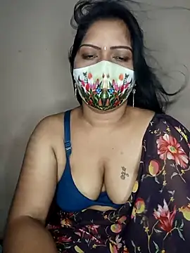 Snapshot of Bagi-Sexy chatting on 03/07/25, 09:17 Bagi-Sexy online show from 03/07/25, 09:17