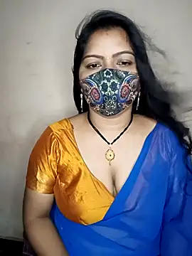 Snapshot of Bagi-Sexy chatting on 03/22/25, 10:04 Bagi-Sexy online show from 03/22/25, 10:04