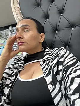 Sara Charmy online show from 03/10/26, 10:04