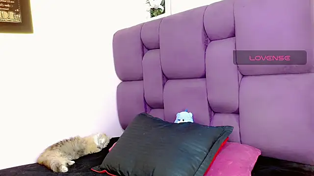 Snapshot of Anastasia_hots chatting on 03/18/25, 12:05 Anastasia hots online show from 03/18/25, 12:05