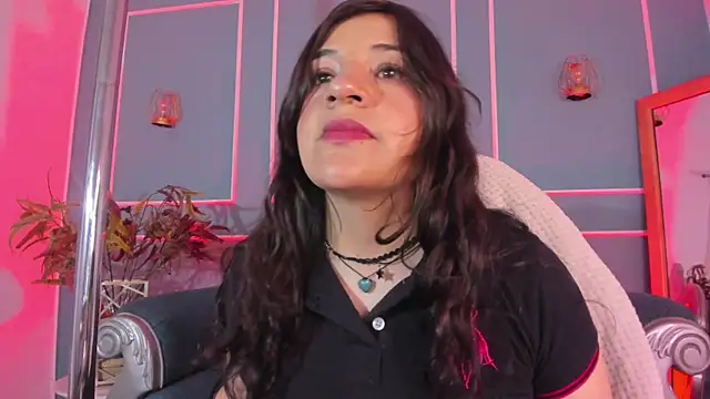 TaraTaylorr online show from 10/23/25, 02:33