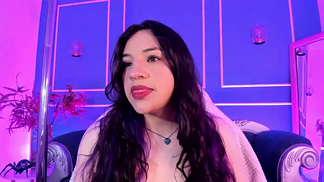 TaraTaylorr online show from 12/14/25, 02:06