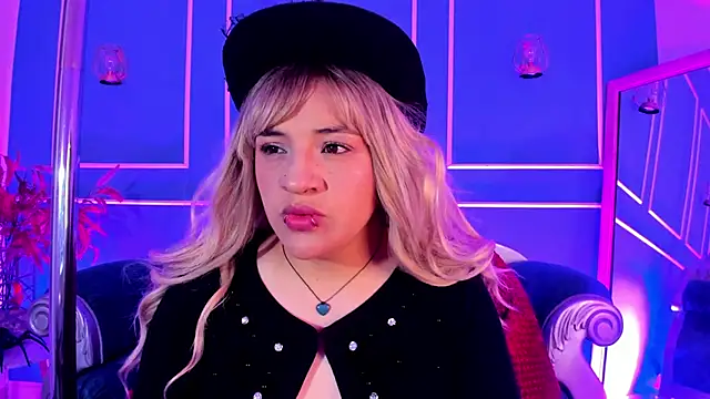 Snapshot of TaraTaylorr chatting on 01/07/26, 02:58 TaraTaylorr online show from 01/07/26, 02:58