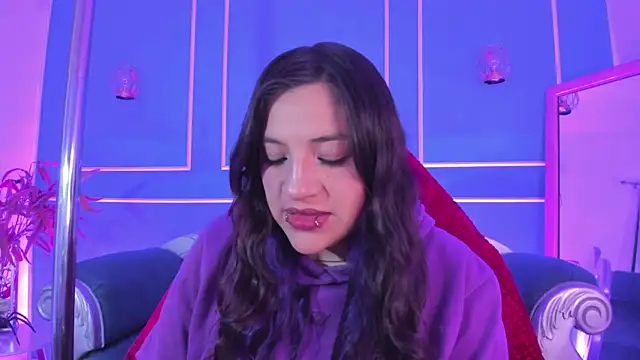 Snapshot of TaraTaylorr chatting on 01/18/26, 02:37 TaraTaylorr online show from 01/18/26, 02:37