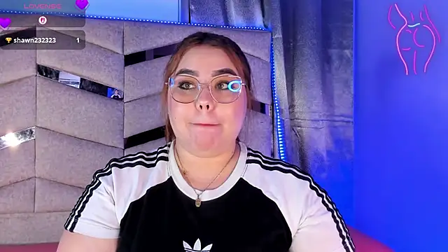 MadissonLee   online show from 04/23/26, 10:12