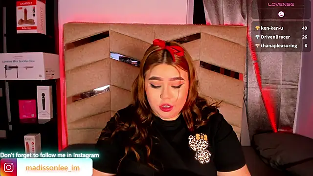 Snapshot of MadissonLee__ chatting on 07/20/26, 10:23 MadissonLee online show from 07/20/26, 10:23