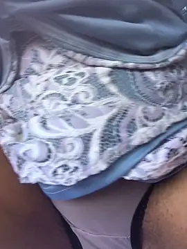 Ladyzee25 online show from 11/18/25, 06:12