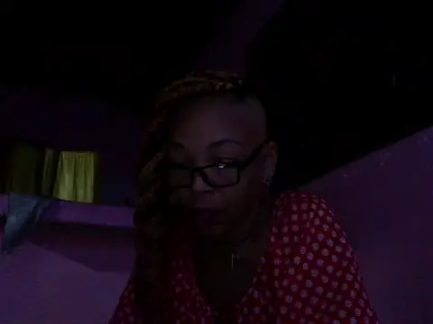 Snapshot of Ladyzee25 chatting on 03/10/26, 11:54 Ladyzee25 online show from 03/10/26, 11:54