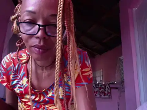 Ladyzee25 online show from 06/04/26, 11:00