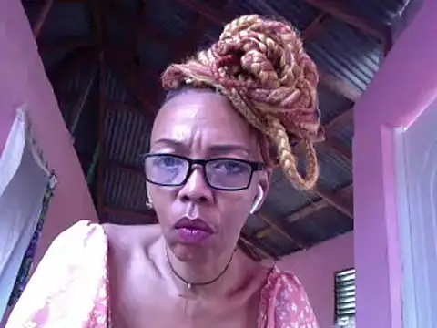 Ladyzee25 online show from 06/09/26, 09:26