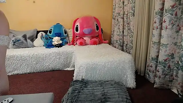 Snapshot of Maddison_Summer chatting on 10/08/25, 09:23 Maddison Summer online show from 10/08/25, 09:23