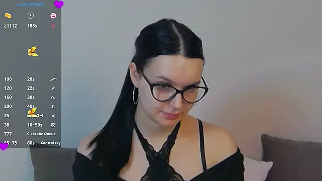 Miss Vic online show from 03/17/25, 07:48