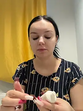 Miss Vic online show from 12/21/25, 10:00