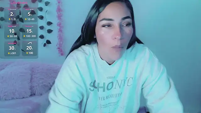 Snapshot of luna_lgomez_ chatting on 03/02/25, 10:03 luna lgomez  online show from 03/02/25, 10:03