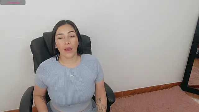 Snapshot of luna_lgomez_ chatting on 07/16/26, 10:10 luna lgomez online show from 07/16/26, 10:10