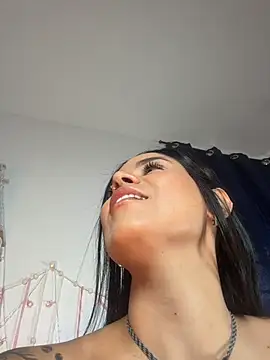 HotAlana  online show from 04/20/26, 03:37