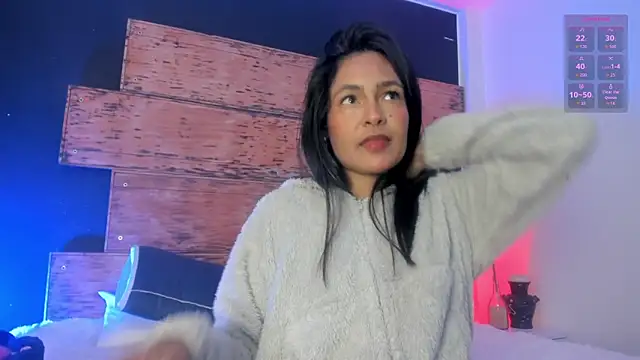 Snapshot of Fernanda_liie_ chatting on 05/26/26, 12:23 Fernanda liie online show from 05/26/26, 12:23