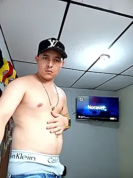 Snapshot of Charlotteet_Paul chatting on 03/07/25, 04:55 Charlotteet Paul online show from 03/07/25, 04:55