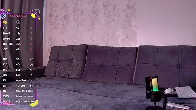 Snapshot of Li1_Kitty chatting on 10/30/25, 11:11 Li1 Kitty online show from 10/30/25, 11:11