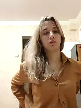 Aurorahoney online show from 03/02/25, 07:45