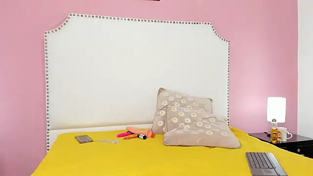 Emilly wilson  online show from 03/09/25, 04:22