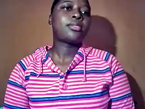 sexyhips2001 online show from 10/20/25, 07:36