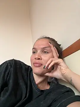 Beverly Hilll online show from 10/07/25, 12:46