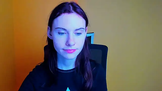 Fiona Night online show from 03/14/25, 12:21