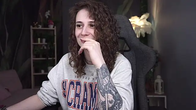 OliviaMcClean online show from 04/30/26, 11:20