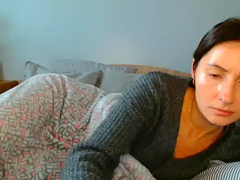 Irina9793 online show from 11/17/25, 11:16