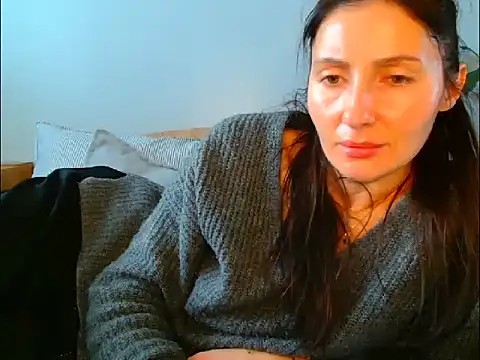 Irina9793 online show from 02/09/26, 11:47