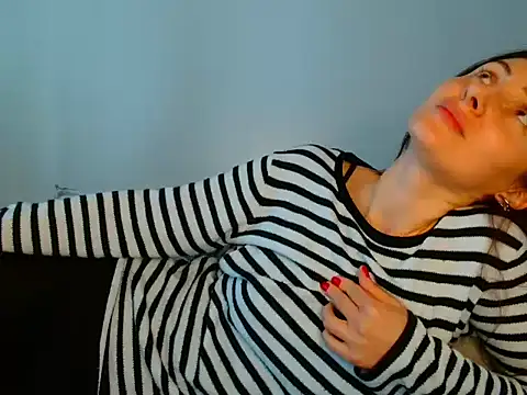 Irina9793 online show from 04/14/26, 08:53