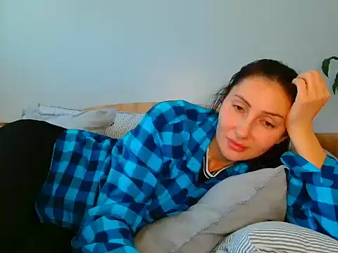 Snapshot of Irina9793 chatting on 05/04/26, 10:22 Irina9793 online show from 05/04/26, 10:22