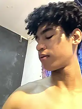 Thony444 online show from 03/21/25, 09:01