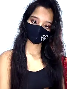 Snapshot of Orna-1 chatting on 03/11/25, 11:59 Orna-1 online show from 03/11/25, 11:59