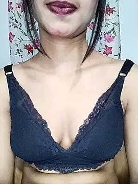 Snapshot of Orna-1 chatting on 09/20/25, 07:15 Orna-1 online show from 09/20/25, 07:15