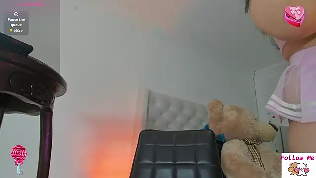 Snapshot of sasha_blake_ chatting on 02/09/26, 12:09 sasha blake online show from 02/09/26, 12:09