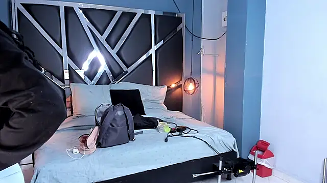 Melissa 23  online show from 11/20/25, 11:43