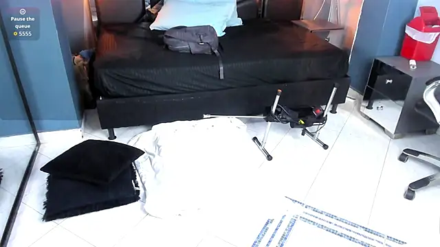 Melissa 23  online show from 04/17/26, 11:57