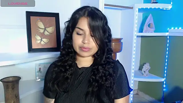 Snapshot of SamanthaSmiithh chatting on 10/24/25, 07:43 SamanthaSmiithh online show from 10/24/25, 07:43