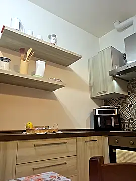 Melody73 online show from 11/28/25, 09:50