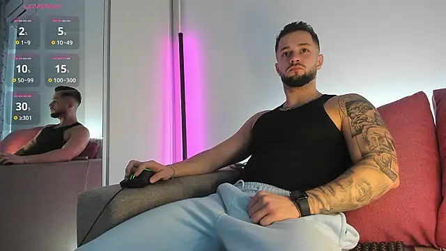 Snapshot of nicholasX1 chatting on 03/19/26, 01:37 nicholasX1 online show from 03/19/26, 01:37