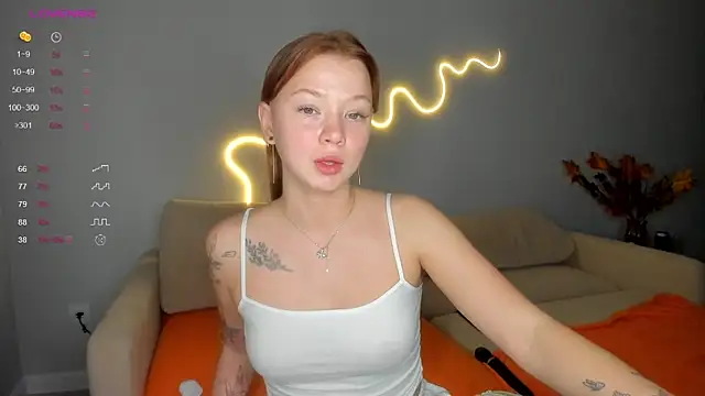 Snapshot of dinky__emily chatting on 09/26/25, 05:17 dinky emily online show from 09/26/25, 05:17