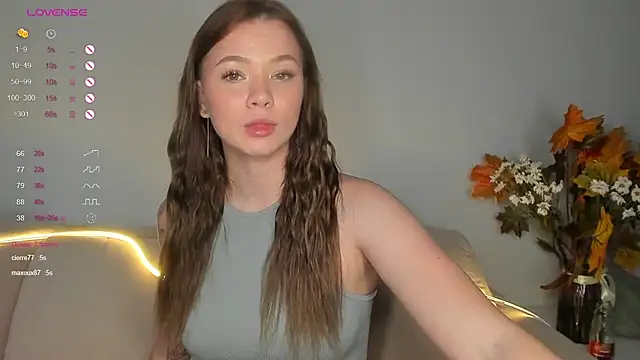 Snapshot of dinky__emily chatting on 10/24/25, 10:22 dinky emily online show from 10/24/25, 10:22